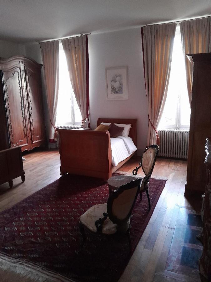 Chambres D'Hotes Montbron Luchapt Exterior photo